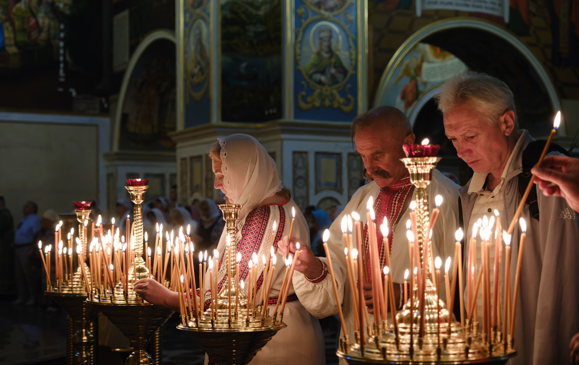 Успіння Пресвятої Богородиці 2026: чи можна стригтися, прати й працювати в цей день